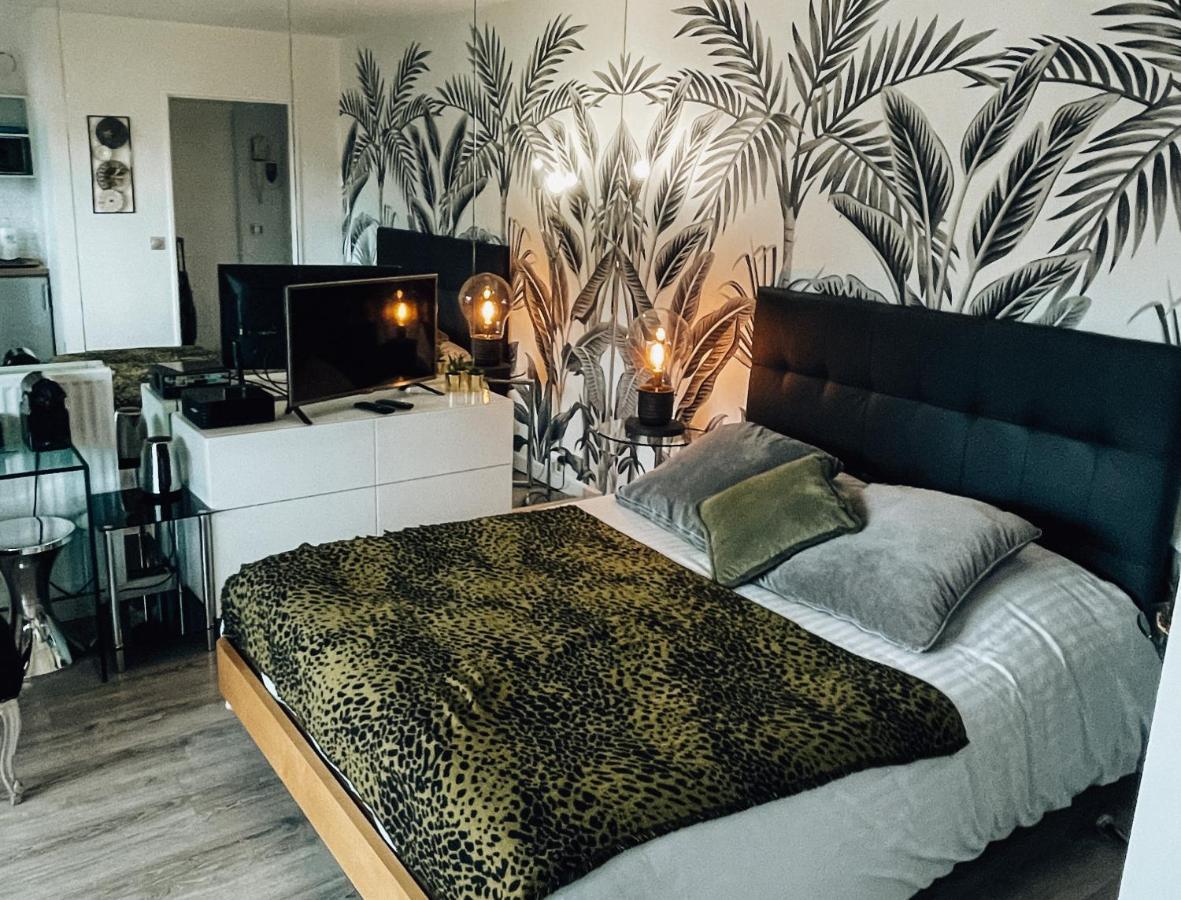 Beautiful Modern Fully Furnished Studio 勒瓦卢瓦-佩雷 外观 照片